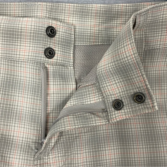 Columbia Omni-wick Flat Front Shorts Lightweight Walking Shorts Sz 10 - Picture 6 of 12